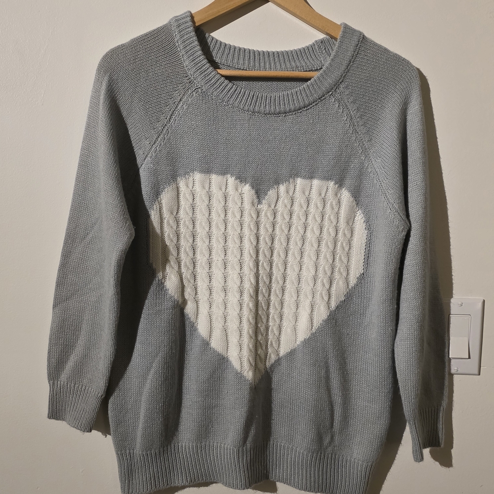 Chic Gray Sweater with White Heart